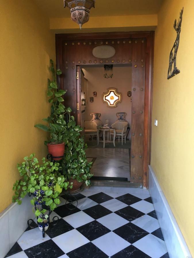Villa La Jara El Puerto de Santa Maria Exterior photo